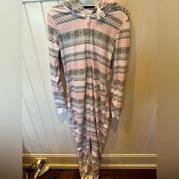 ARDENE Ladies Women’s Size Small Pink White & Grey Patterned Stripe Ones… - Picture 1 of 3